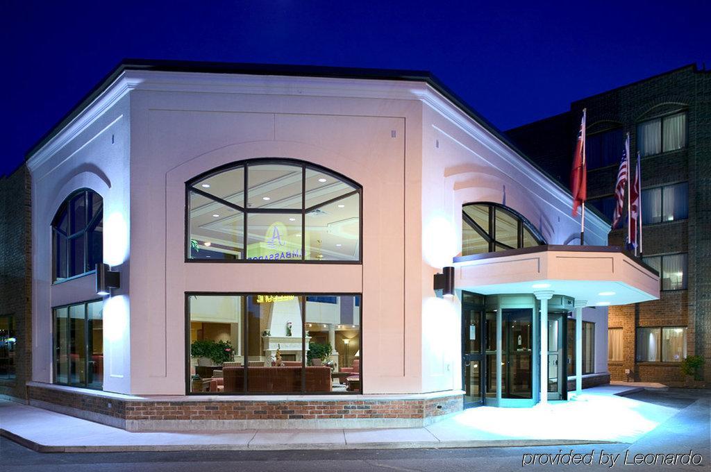 Ambassador Hotel & Conference Resort Kingston Luaran gambar